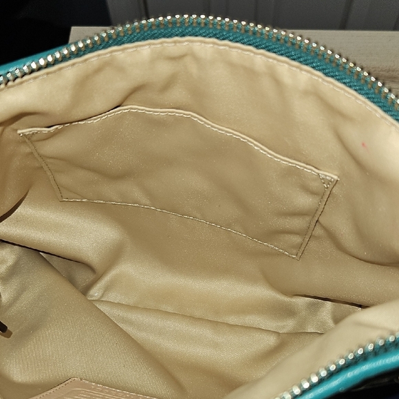 Coach EUC SPECTATOR Dark Blue Leather Shoulder Bag with Scarf and Charm - Picture 9 of 12